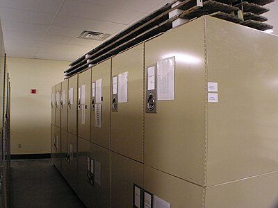 Click image for larger version

Name:	lockers.jpg
Views:	101
Size:	70.8 KB
ID:	217657