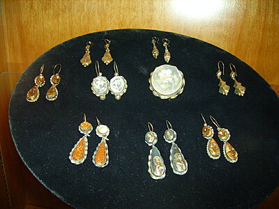 Click image for larger version

Name:	earrings.JPG
Views:	391
Size:	1.54 MB
ID:	218347