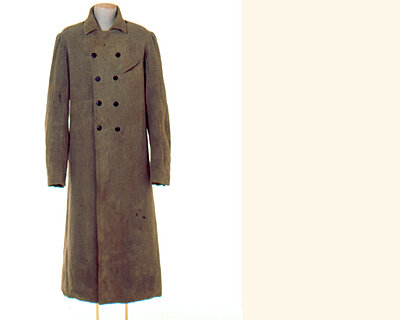 Click image for larger version

Name:	Overcoat.jpg
Views:	219
Size:	40.4 KB
ID:	218999