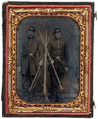 Click image for larger version

Name:	ebay_tintype.jpg
Views:	232
Size:	83.3 KB
ID:	220783