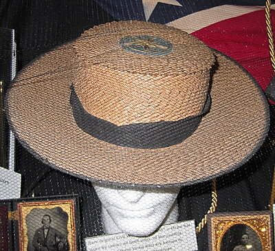 Click image for larger version

Name:	Naval straw hat.jpg
Views:	162
Size:	760.7 KB
ID:	230432